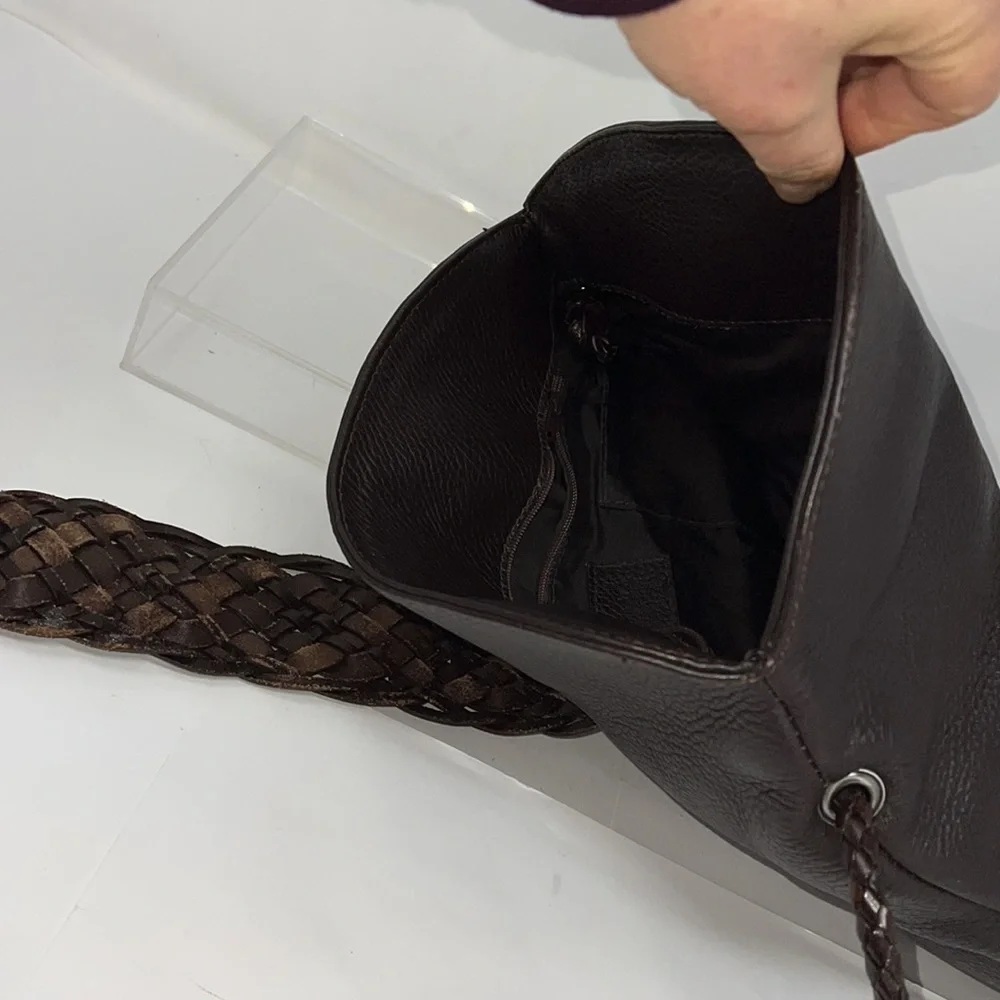 Desmo Brown Pebbled Leather Foldover Shoulder Crossbody Bag - Picture 4 of 11